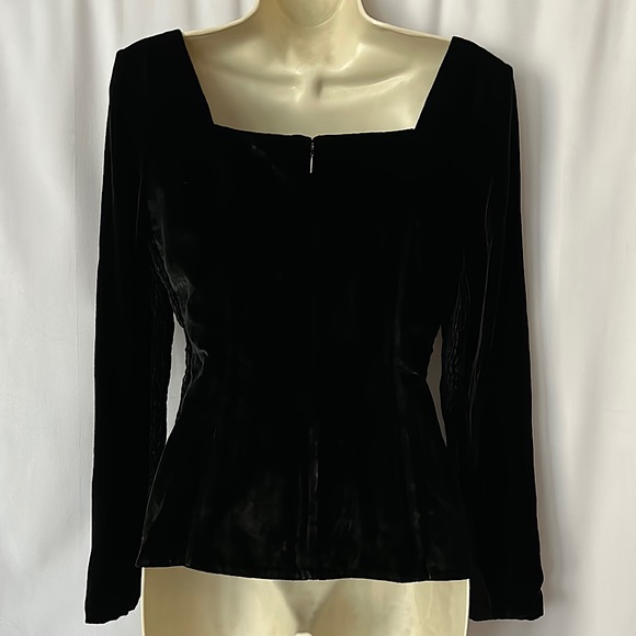 Rebecca Taylor NWT Elegant Black Velvet Long Sleeve Shirt Top **Size 4** 🌺🌺 - Picture 2 of 5